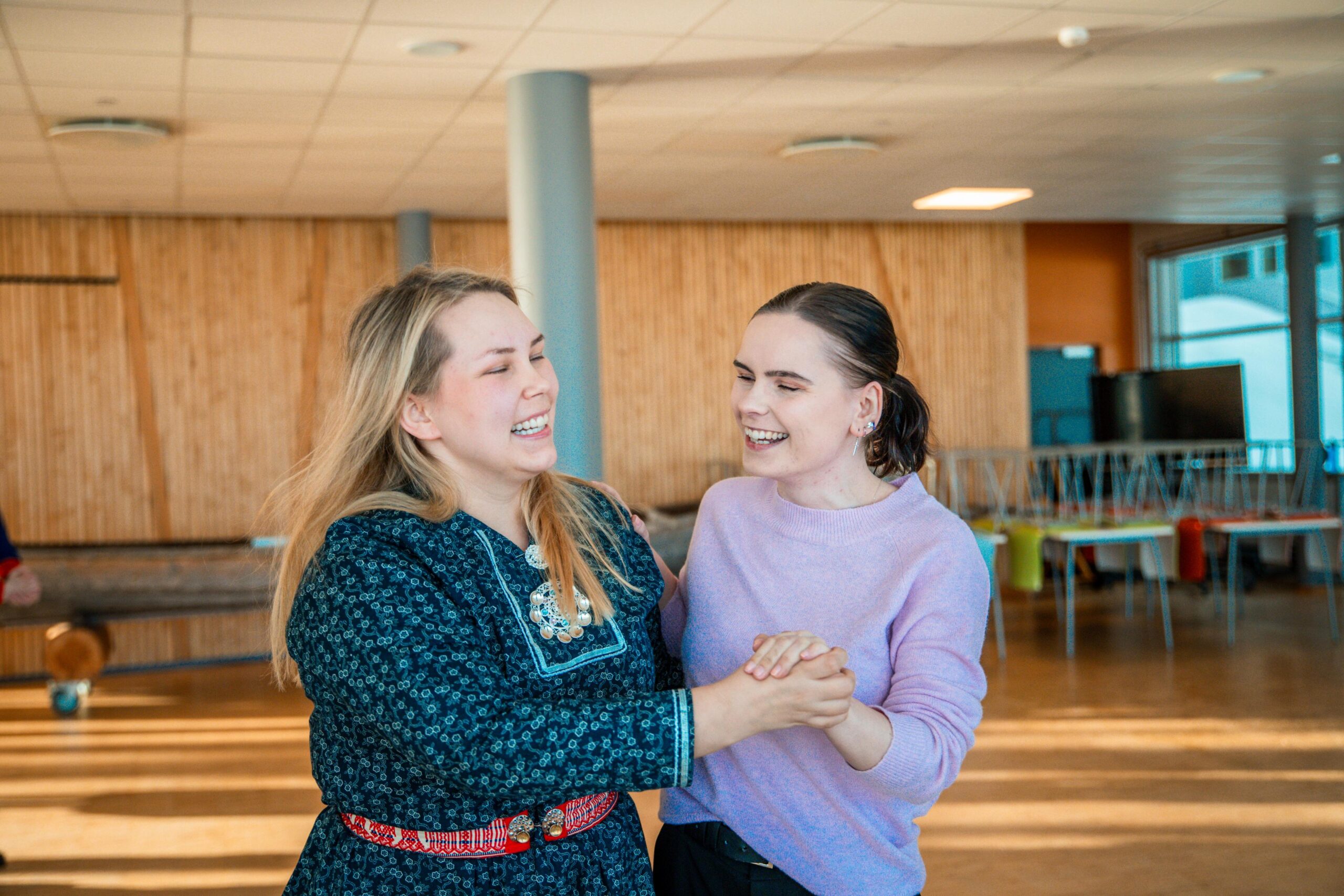 Govven: Áslat Issát Eira