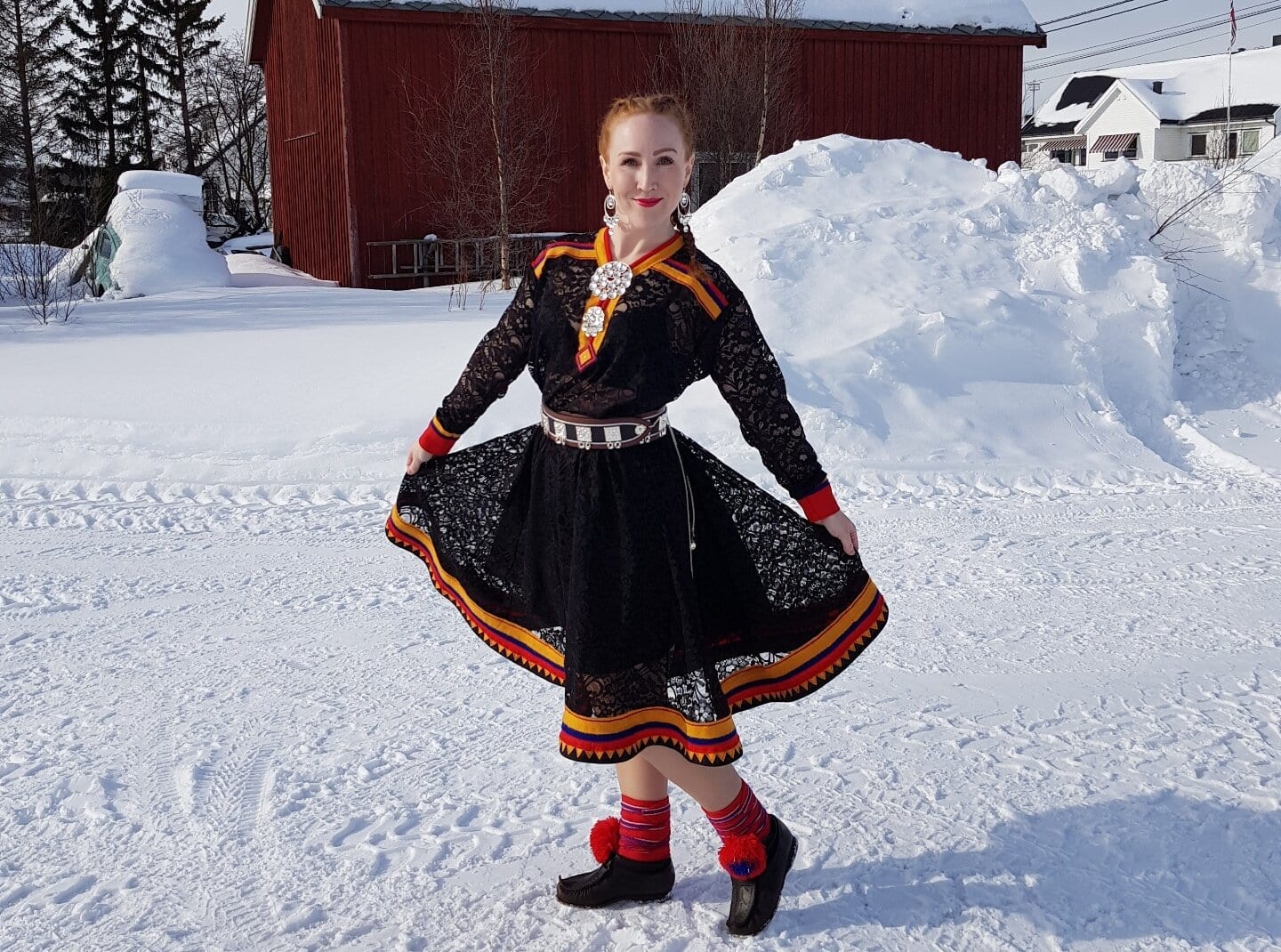 Skealbmanieidda geaidnu duodjemáilbmái